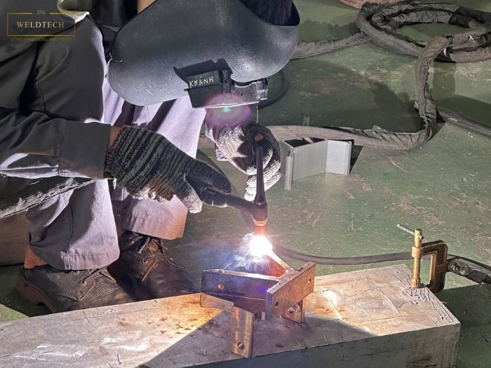 Cách bảo quản và sử dụng que hàn đồng hiệu quả